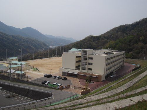 広島市立みどり坂小学校の画像