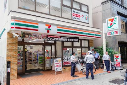 セブン-イレブン 南船場三休橋筋店の画像