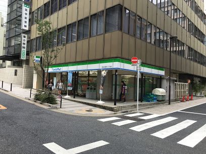 ファミリーマート 神田淡路町二丁目店の画像