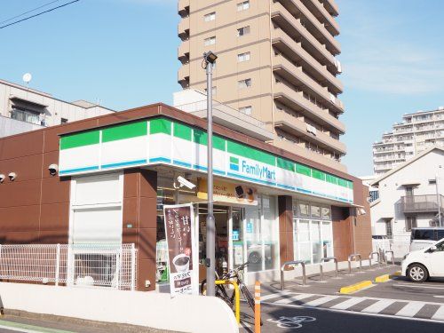 ファミリーマート 川口幸町二丁目店の画像