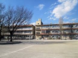 草加市立草加小学校の画像