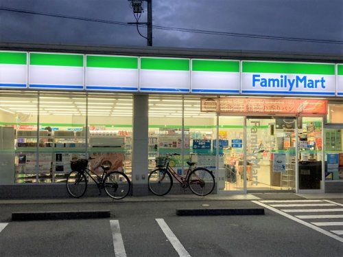 ファミリーマート 清水北脇店の画像