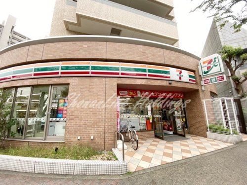 セブンイレブン 大和中央林間駅前店の画像