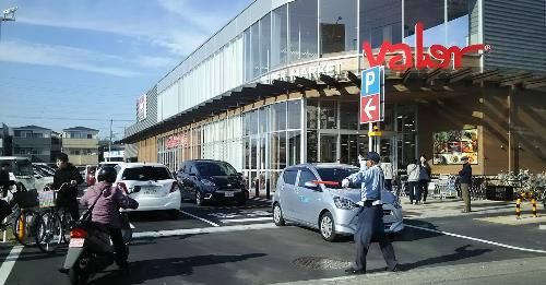 スーパーマーケットバロー 高槻店の画像