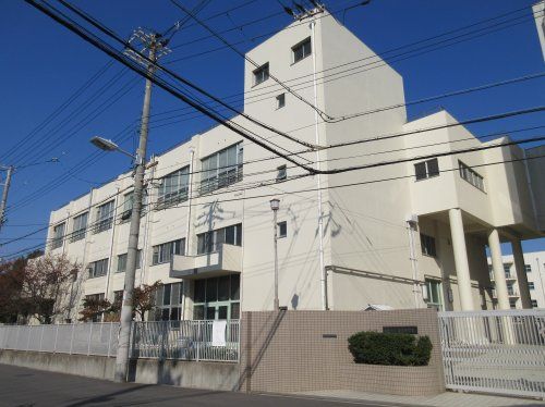 大阪市立諏訪小学校の画像