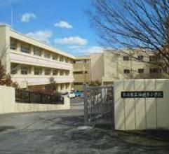 油縄子小学校の画像