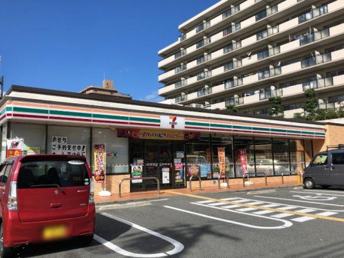 セブンイレブン 大阪友渕町3丁目店の画像