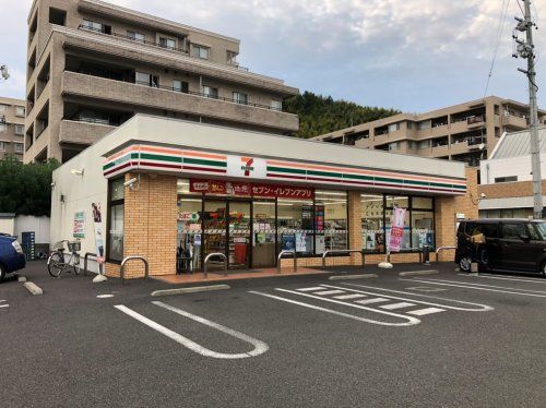 セブンイレブン 静岡長沼店の画像