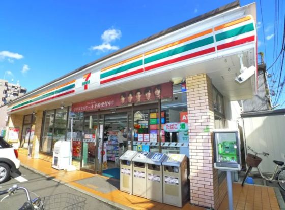 セブンイレブン 足立梅田2丁目店の画像