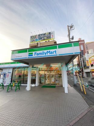 ファミリーマート 南林間駅前店の画像