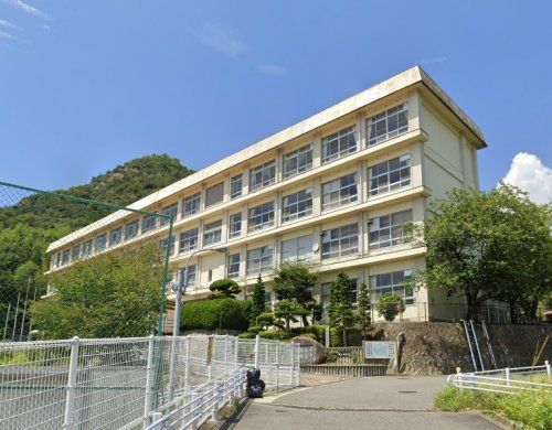 姫路市立城山中学校の画像