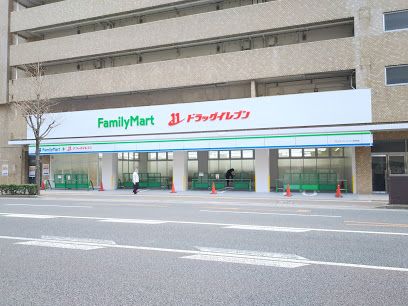 ファミリーマート ドラッグイレブン別府店の画像