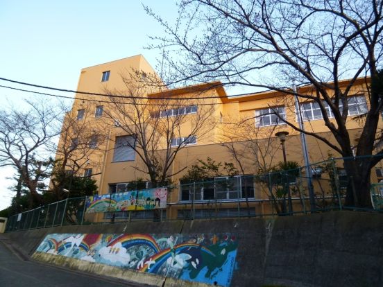 宝塚市立　長尾台小学校の画像