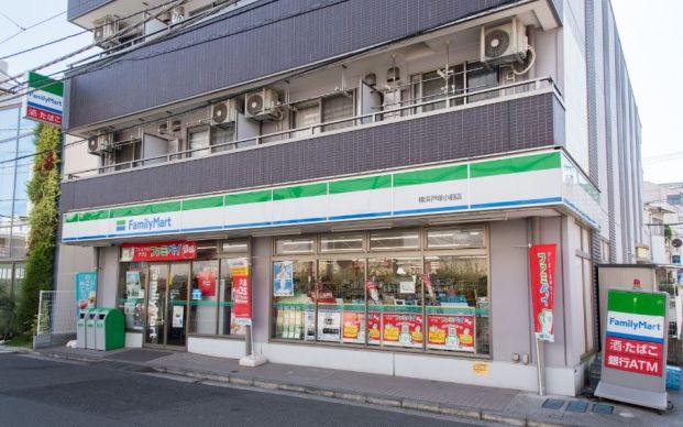 ファミリーマート 横浜戸塚小前店の画像
