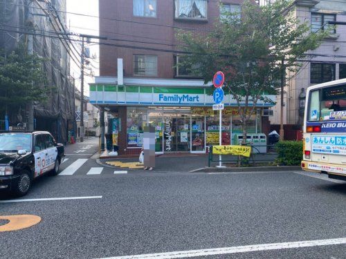 ファミリーマート 中野松が丘店の画像