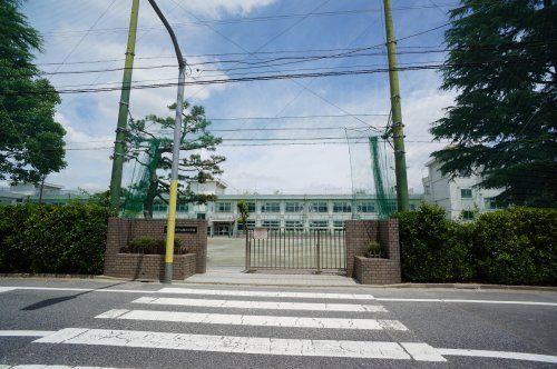 江戸川区立上小岩第二小学校の画像