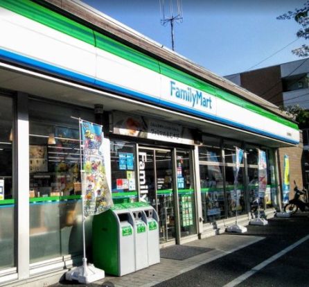 ファミリーマート 港北師岡町店の画像