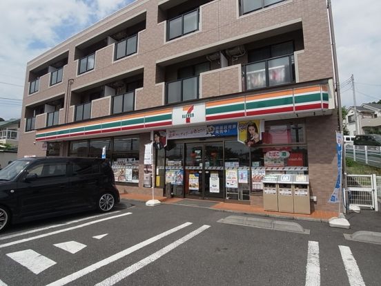 セブンイレブン　町田金井入口店の画像