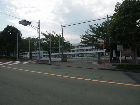 町田市立金井小学校の画像