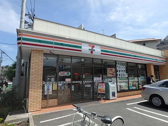 セブンイレブン 世田谷駒沢公園通り店の画像