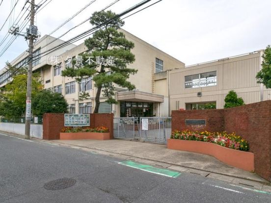 川口市立戸塚中学校の画像