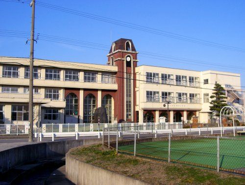 立山町立利田小学校の画像