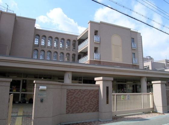 宝塚市立仁川小学校の画像