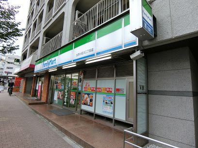 ファミリーマート 文京小石川二丁目店の画像