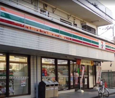 セブンイレブン 横浜太尾町店の画像
