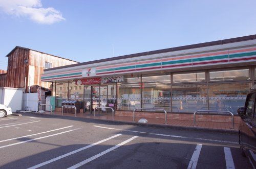 セブンイレブン 清水七ツ新屋店の画像