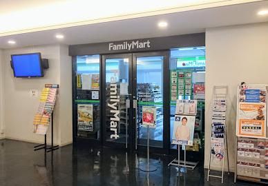 ファミリーマート 立教大学新座店の画像