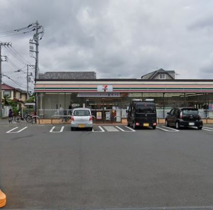 セブンイレブン 横浜阿久和山谷店の画像