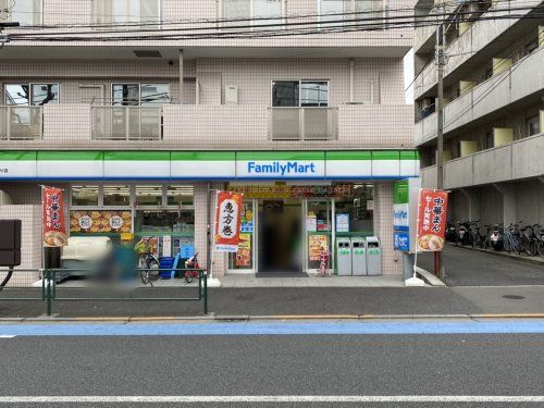 ファミリーマート 世田谷淡島通り店の画像