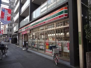 セブンイレブン 荒川西日暮里1丁目店の画像