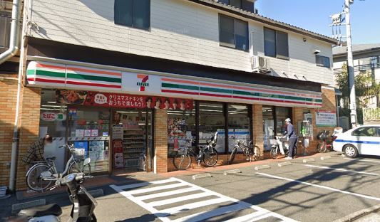 セブン-イレブン 横浜寺前店の画像