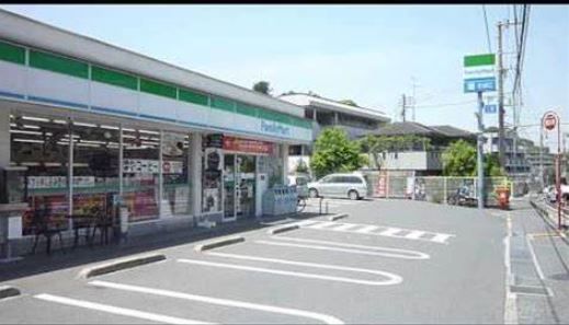 ファミリーマート 金沢富岡店の画像