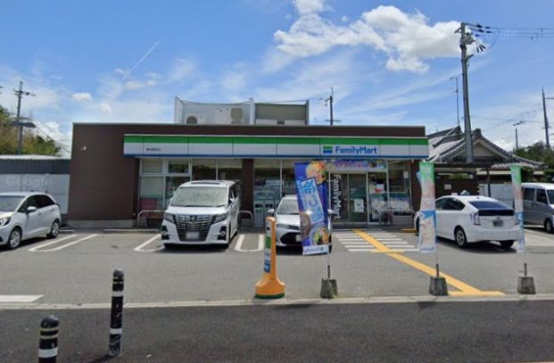 ファミリーマート伊丹森本店の画像