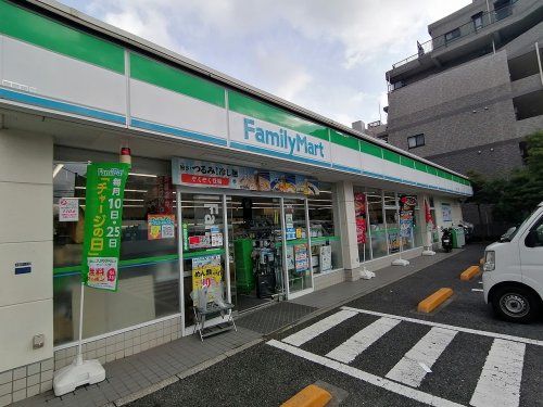 ファミリーマート 小豆沢一丁目店の画像