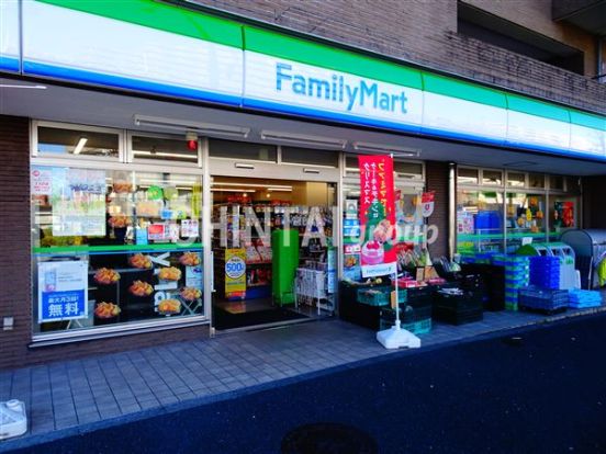 ファミリーマート 世田谷北沢四丁目店の画像