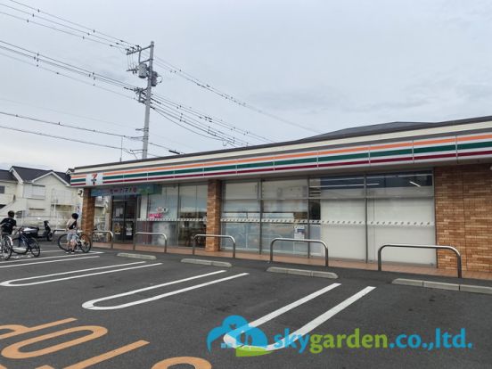 セブンイレブン 平塚山下店の画像