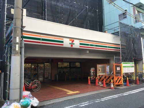 セブンイレブン 神戸八雲通1丁目店の画像