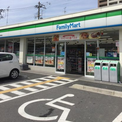 ファミリーマート 守口西郷通店の画像