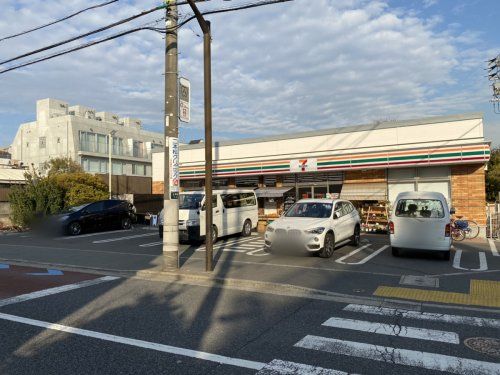 セブンイレブン世田谷上用賀1丁目店の画像