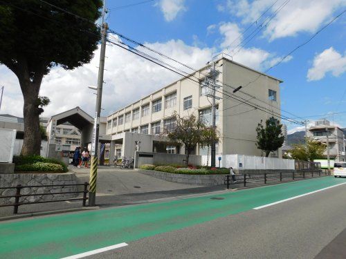 神戸市立魚崎小学校の画像