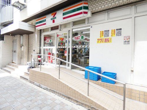 セブンイレブン 大阪長堀心斎橋店の画像