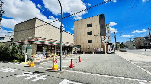 セブンイレブン 大阪帝塚山店の画像