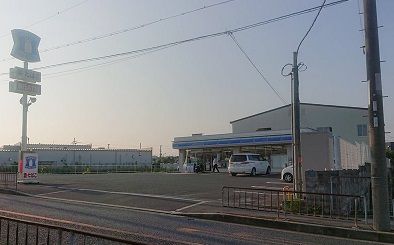 ローソン 堺鶴田町店の画像