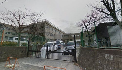 松戸市立六実中学校の画像