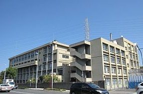 尼崎市立常陽中学校の画像