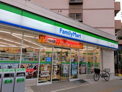 ファミリーマート 江戸堀三丁目店の画像